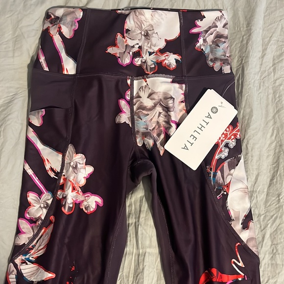 2 Athleta Salutation Stash pocket yoga pants XS - Picture 3 of 7